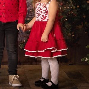 Well Dressed Wolf 3T Red Snowflake Dress